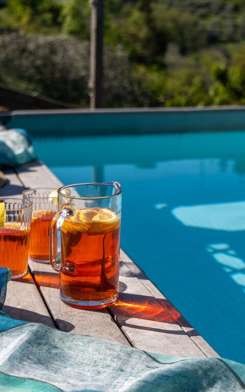 La Nocciola: pool, Udendørs