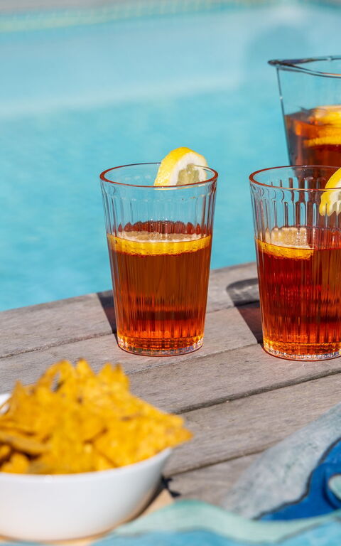 La Nocciola: pool, Udendørs