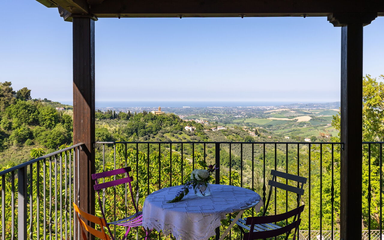 La Nocciola: Altan / terrasse / gårdhave, Udendørs, Visninger