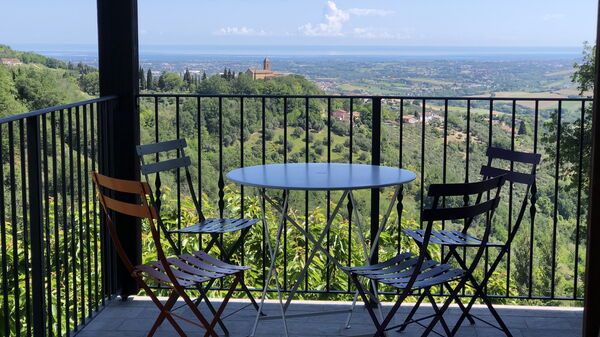 La Nocciola: Altan / terrasse / gårdhave