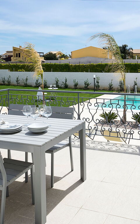 Villa Rita: Have, pool, Udendørs, Udvendige