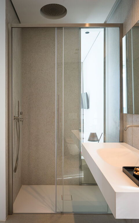 Bedda Matri: Badeværelse