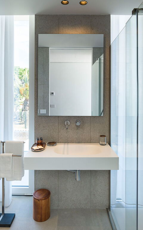 Bedda Matri: Badeværelse