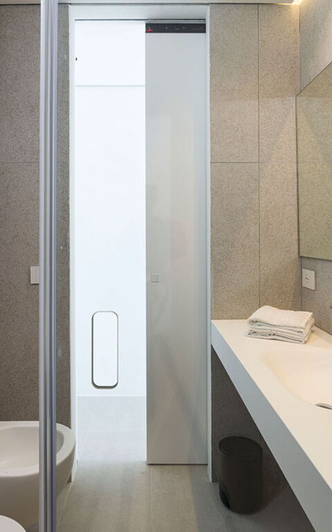 Bedda Matri: Badeværelse