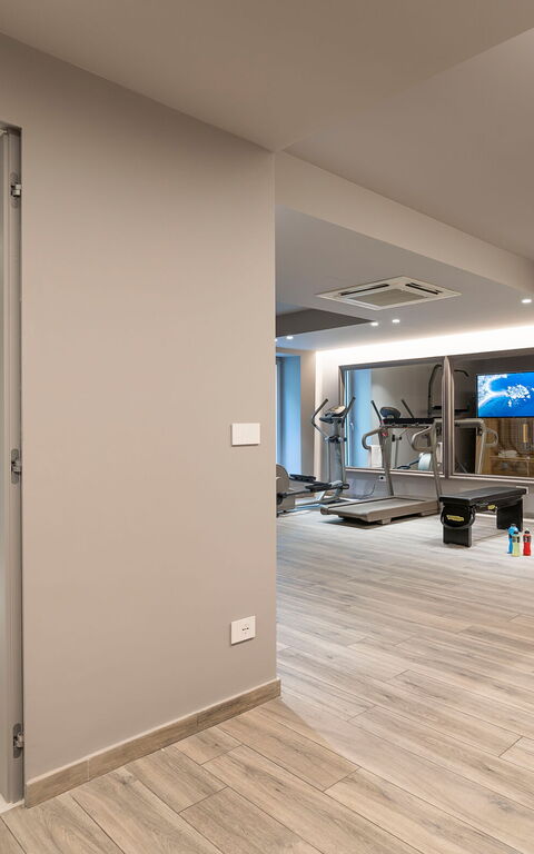 Baya Bella: Aktiviteter, Andet værelse, Velfærd