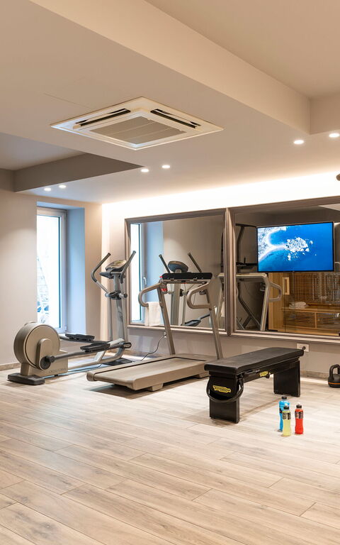 Baya Bella: Aktiviteter, Andet værelse, Velfærd