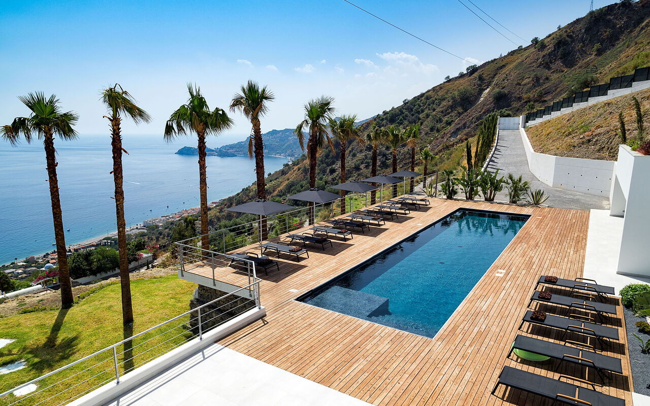 Villa Alexandra: pool, Udendørs, Udvendige, Visninger