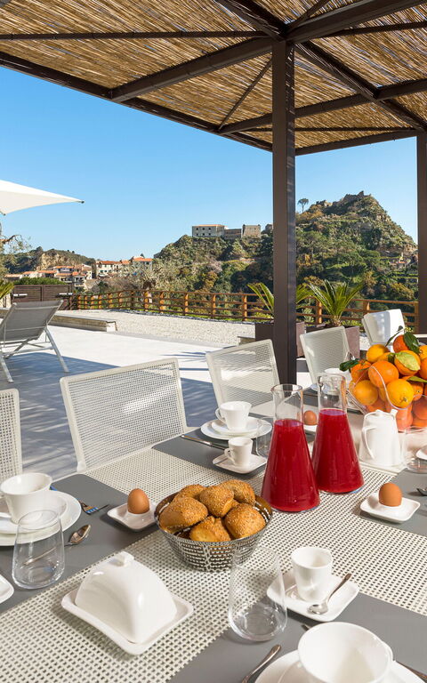 Zagara Bianca: Mad, Udendørs, Udvendige, Visninger