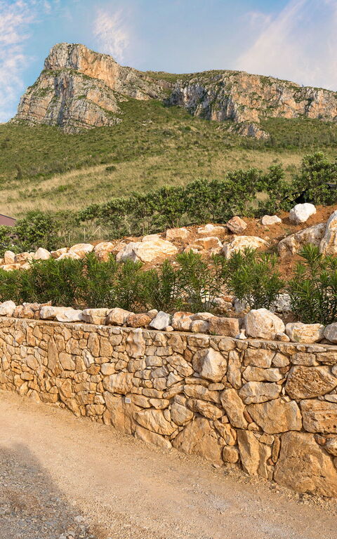 Villa Dolce: Hovedindgang, Udendørs, Udvendige