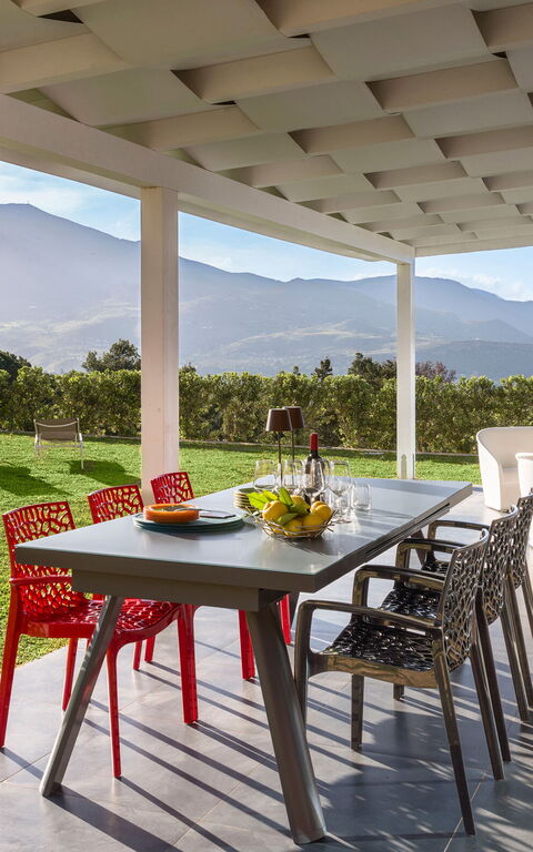 Villa Dolce: Have, pool, Udendørs, Udvendige, Visninger