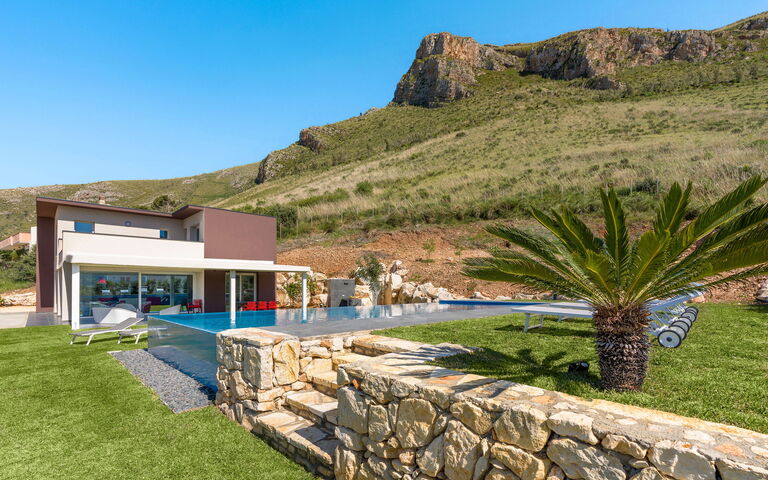 Villa Dolce: Have, pool, Udendørs, Udvendige