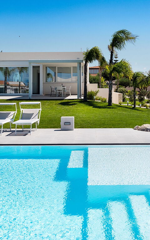 Diantha: Have, pool, Udendørs, Udvendige