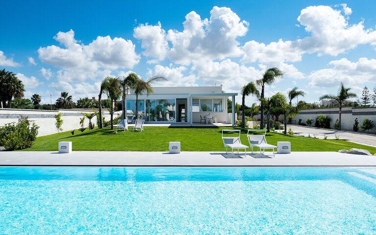 Diantha: Have, pool, Udendørs, Udvendige