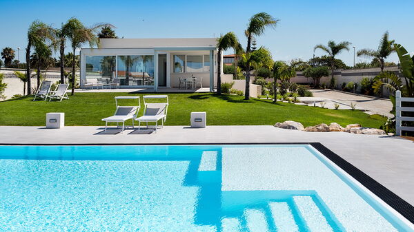 Diantha: Have, pool, Udendørs, Udvendige