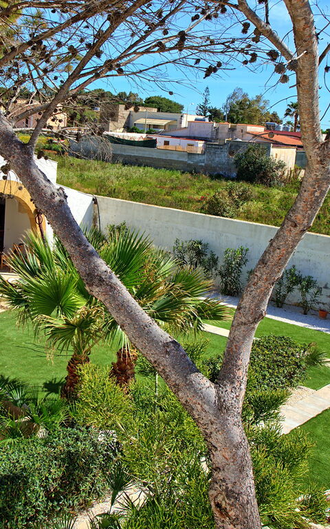 Villa Maraus: Have, Udendørs, Udvendige