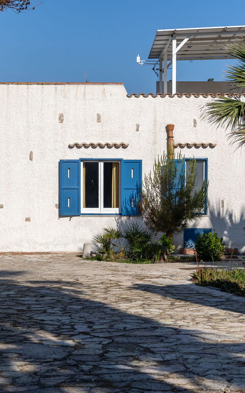 Villa Maraus: Udendørs, Udvendige