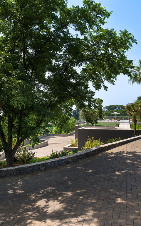 Villa Gianos: Hovedindgang, Udendørs, Udvendige