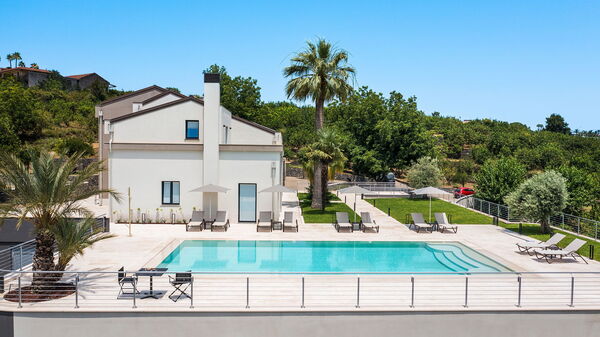 Villa Gianos: pool, Udendørs, Udvendige