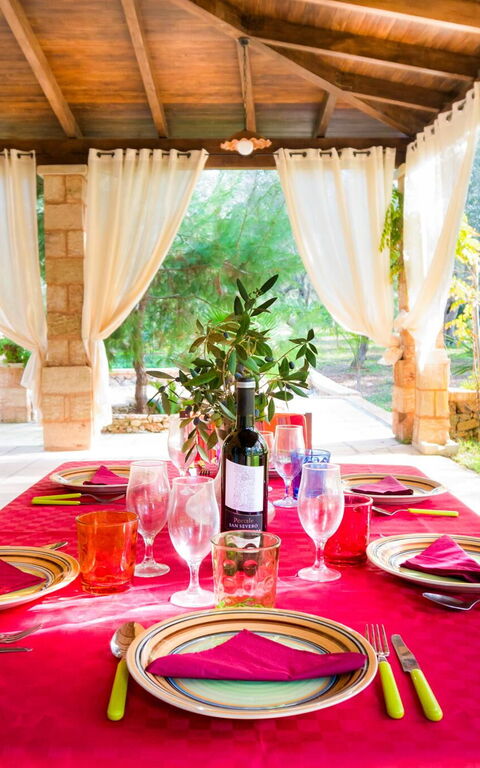 Villa Astrea: Altan / terrasse / gårdhave