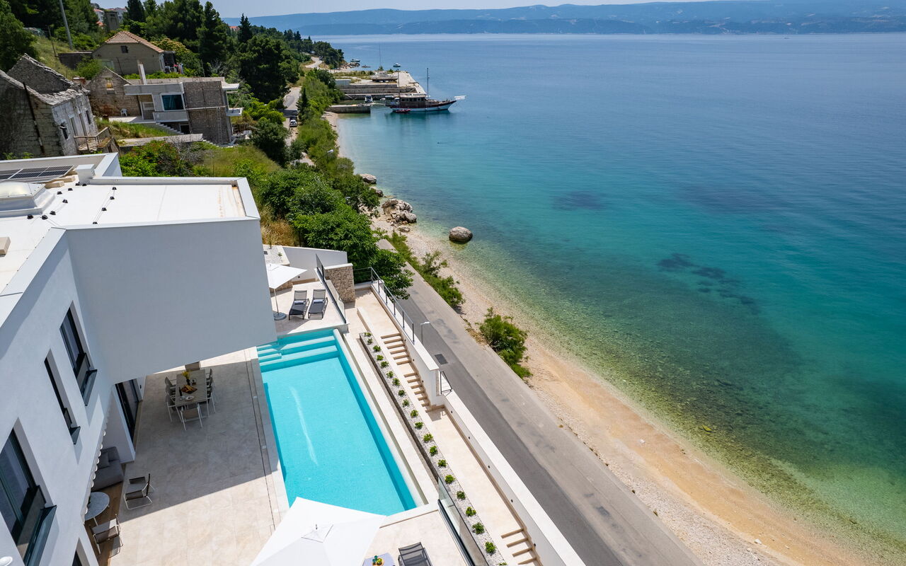 Villa Loma: pool, Udvendige, Visninger