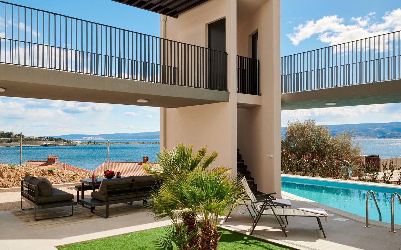 Villa Stella: Altan / terrasse / gårdhave, pool, Udendørs, Visninger