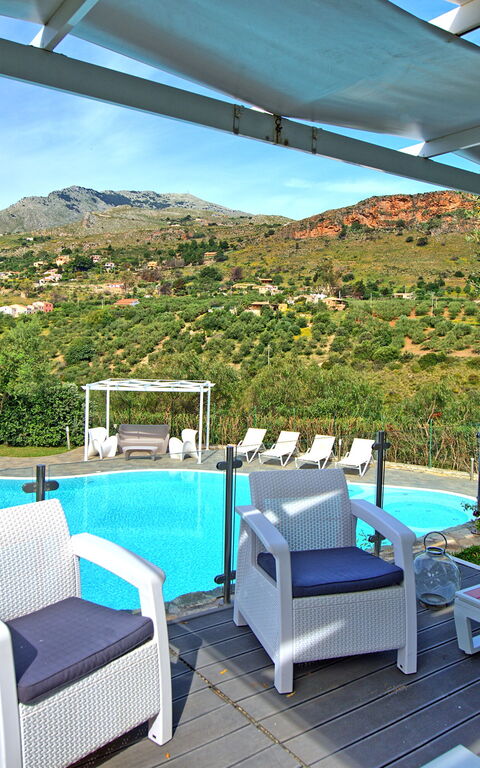 Villa Demetra: Altan / terrasse / gårdhave, pool, Udendørs, Udvendige