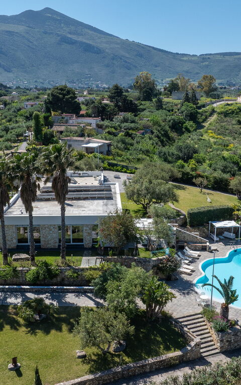 Villa Demetra: Have, pool, Visninger