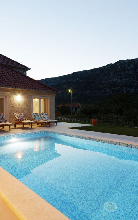 Villa Zupa: pool, Udvendige