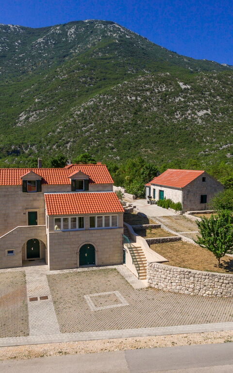 Villa Roglic: Have, Udendørs, Udvendige