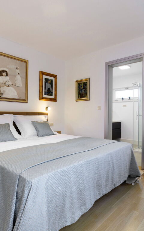 Villa Jure: Badeværelse, soveværelse