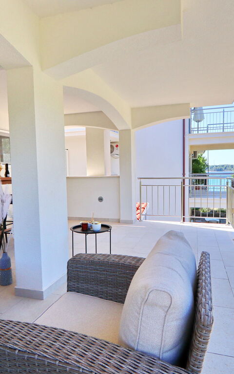 Villa Emerald: Altan / terrasse / gårdhave, Udendørs, Udvendige