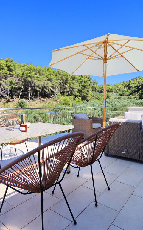 Villa Emerald: Altan / terrasse / gårdhave, Udendørs, Visninger