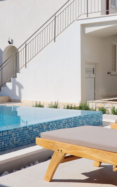 Villa Emerald: pool, Udvendige