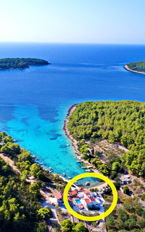 Villa Emerald: Udvendige, Visninger