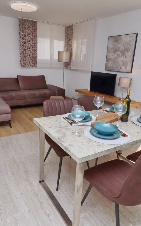 Villa Emerald: Altan / terrasse / gårdhave, Frokostlokale, Stue