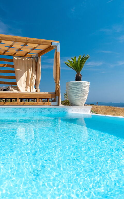 Villa Steropa: Altan / terrasse / gårdhave, pool, Udendørs