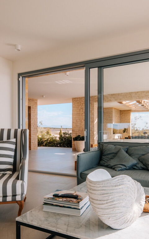 Villa Kelena: Altan / terrasse / gårdhave, Stue