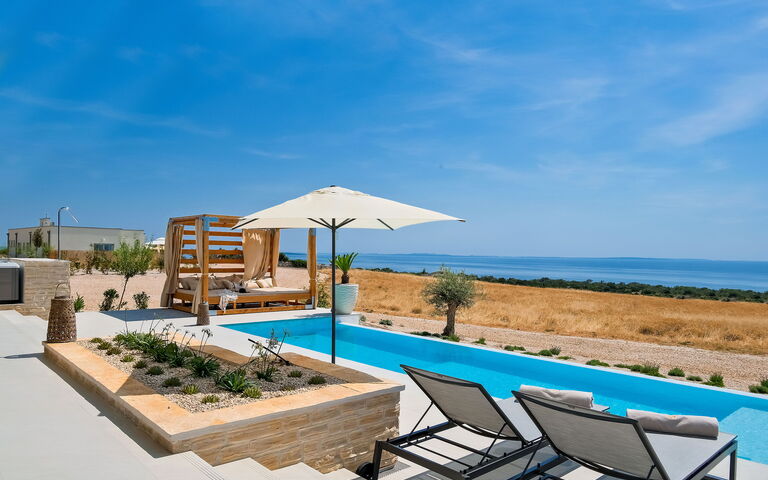 Villa Elektra: Altan / terrasse / gårdhave, pool, Udendørs