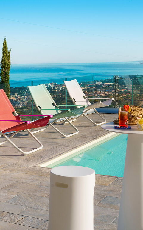 Grand Tour Villa: pool, Udendørs, Udvendige, Visninger