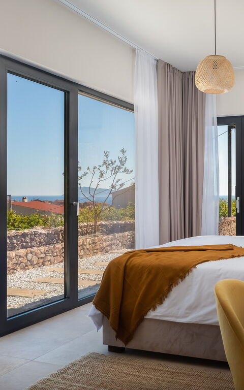 Villa Vivere: Altan / terrasse / gårdhave, soveværelse, Visninger