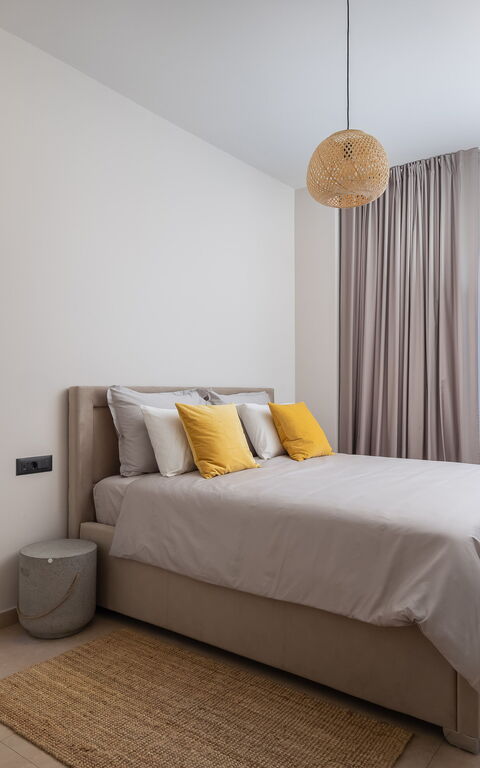 Villa Vivere: Altan / terrasse / gårdhave, Badeværelse, soveværelse, Visninger