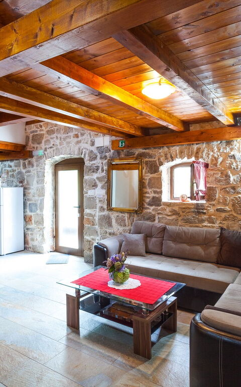 Villa Azurit: Frokostlokale, Køkken, Stue