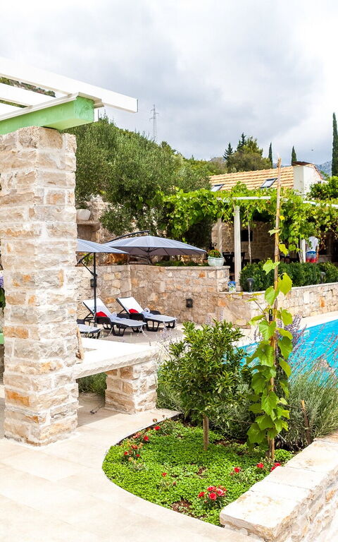 Villa Azurit: Altan / terrasse / gårdhave, pool