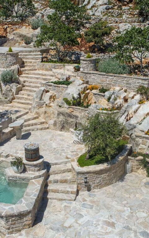 Villa Azurit: Altan / terrasse / gårdhave, boblebad