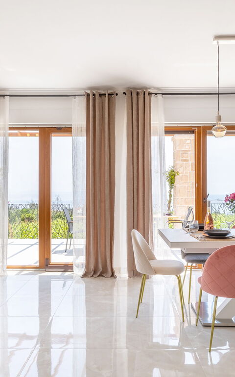 Villa Spectrum: Altan / terrasse / gårdhave, Frokostlokale, Hovedindgang, Stue