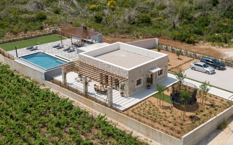 Villa Spectrum: Udvendige, Visninger