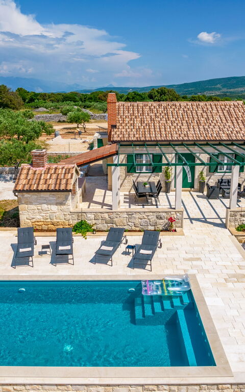 Villa Diana: Altan / terrasse / gårdhave, pool