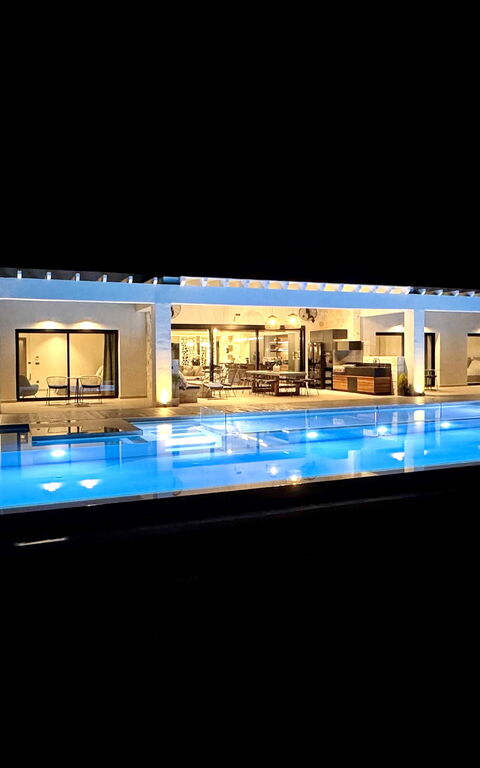 Villa Serenissima: Udendørs, Udvendige