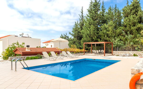 Villa Giorgos: pool, Udendørs, Udvendige