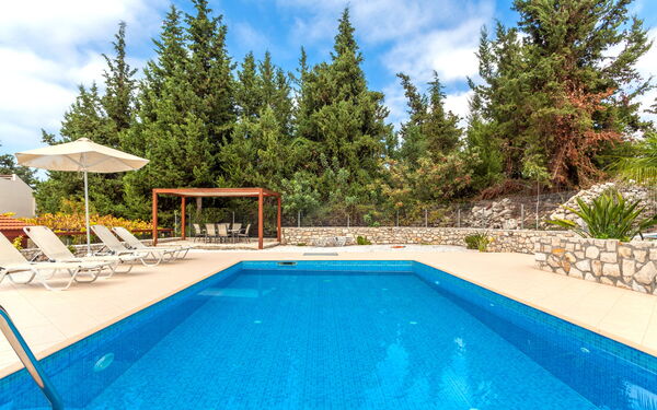 Villa Giorgos: pool, Udendørs, Udvendige